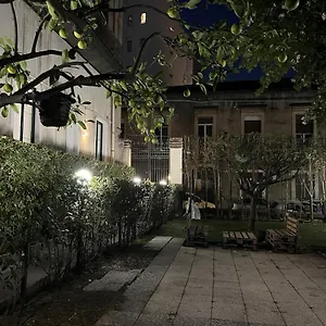 Il Giardino E Gli Affreschi Katania
